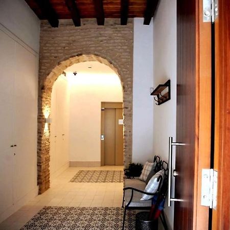 Mini Hotel In The Heart Of Sevilla For Exclusive Usage Exterior foto