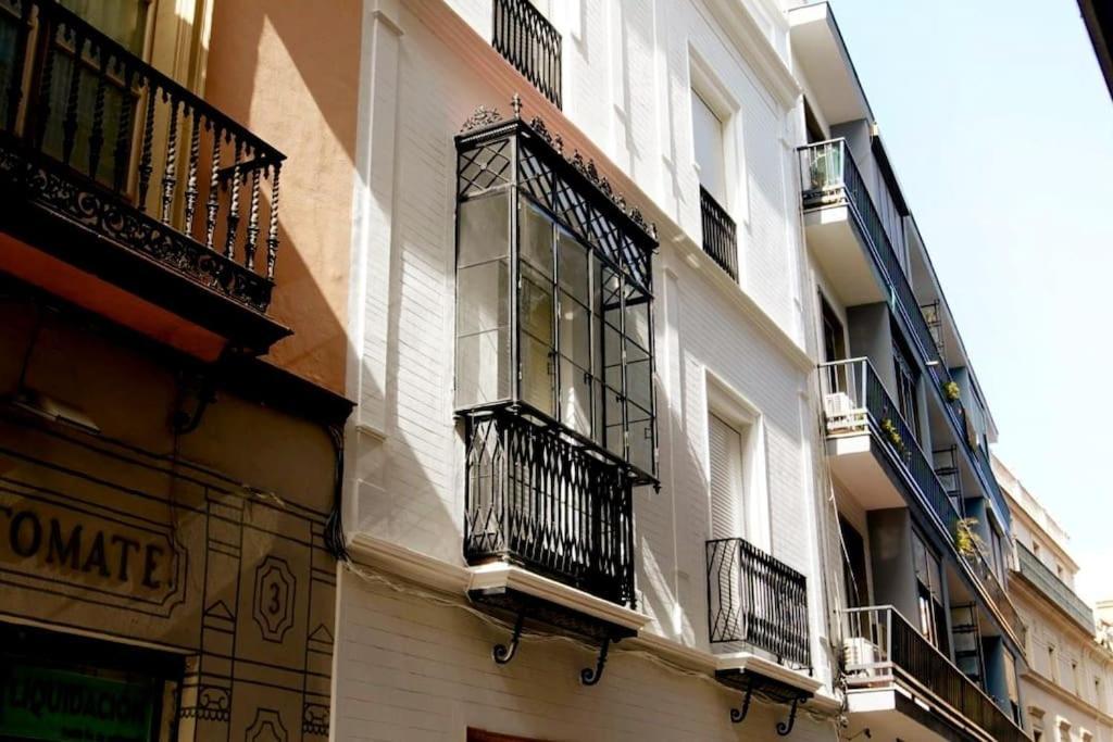 Mini Hotel In The Heart Of Sevilla For Exclusive Usage Exterior foto