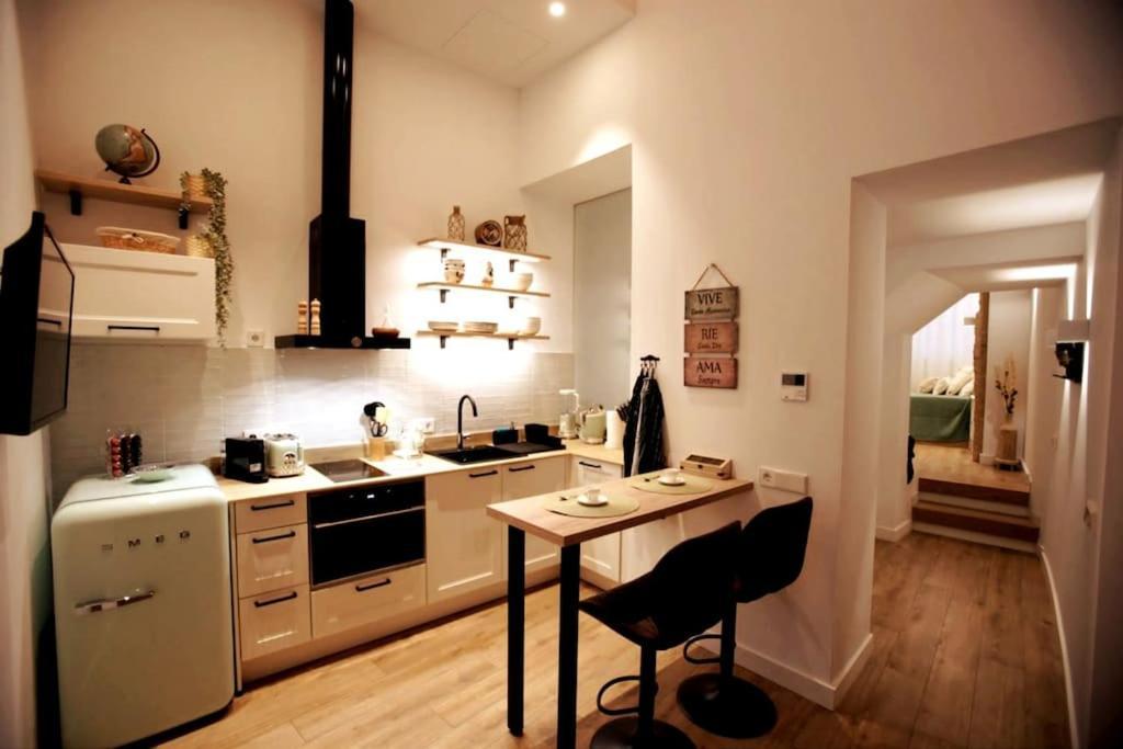 Mini Hotel In The Heart Of Sevilla For Exclusive Usage Exterior foto