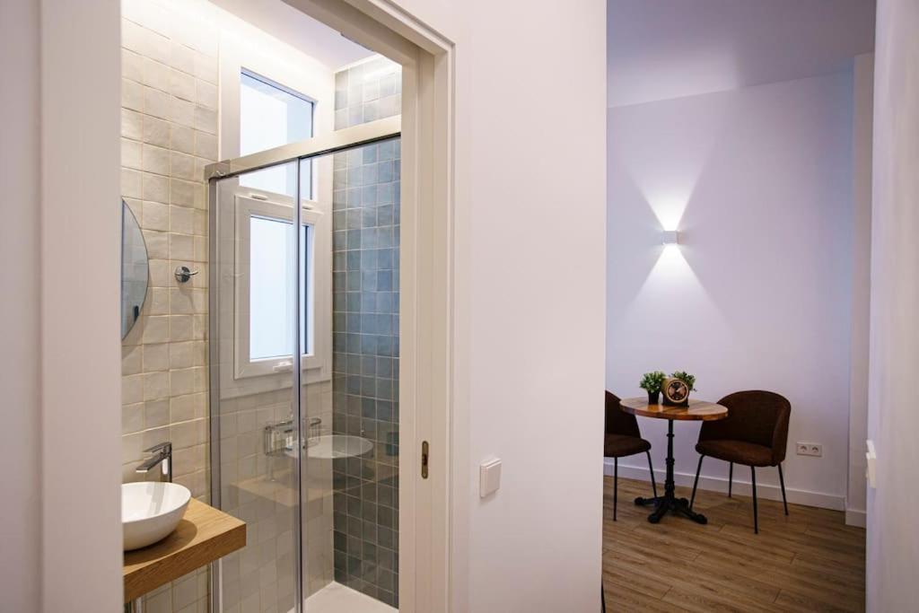 Mini Hotel In The Heart Of Sevilla For Exclusive Usage Exterior foto